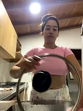 Nhefertary online show from November 2025 08:24:02 PM