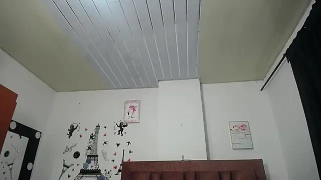 vauroraper online show from October 2025 12:36:01 AM