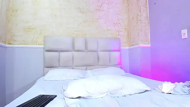 Snapshot of ScarletEvanss_ chatting on October 2025 11:32:02 AM ScarletEvanss online show from October 2025 11:32:02 AM