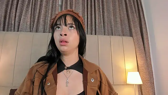 Snapshot of alahia_hank chatting on October 2025 06:43:01 PM alahia hank online show from October 2025 06:43:01 PM