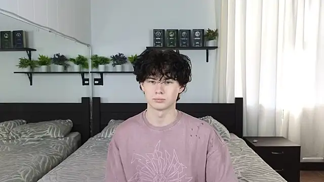 Cute Mike online show from February 2026 04:33:01 AM