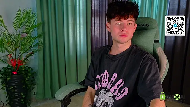 Cute Mike online show from March 2026 03:45:02 AM