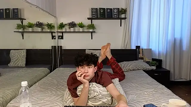 Cute Mike online show from April 2026 10:47:02 AM