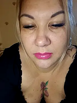 Snapshot of Karamelkaxq chatting on October 2025 07:21:02 AM Karamelkaxq online show from October 2025 07:21:02 AM