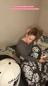 amandatheblondewife online show from April 2026 07:13:02 AM