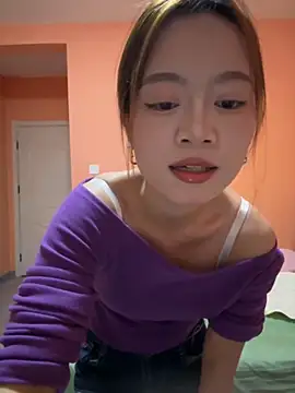 qingzi1218 online show from October 2025 11:00:02 AM