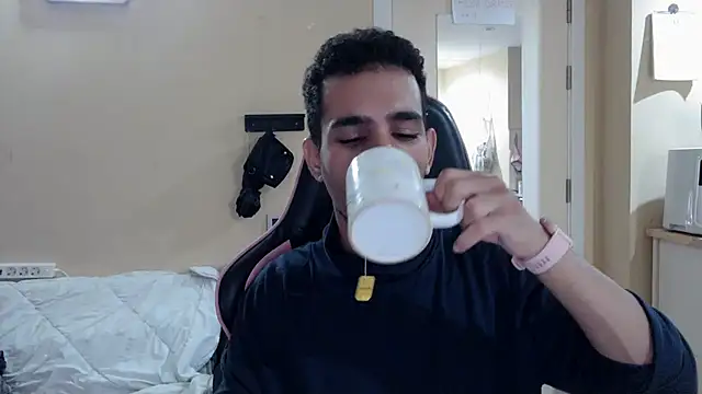 Snapshot of junokun22 chatting on November 2025 07:03:01 PM junokun22 online show from November 2025 07:03:01 PM