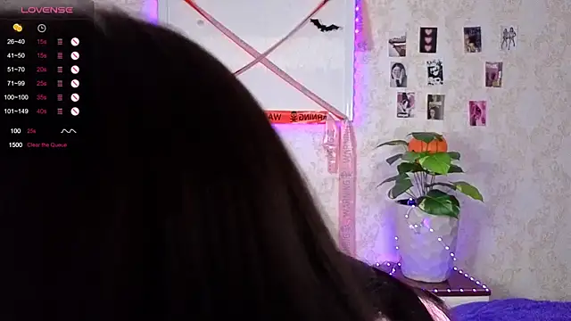 JeeringTickler online show from November 2025 06:52:02 PM