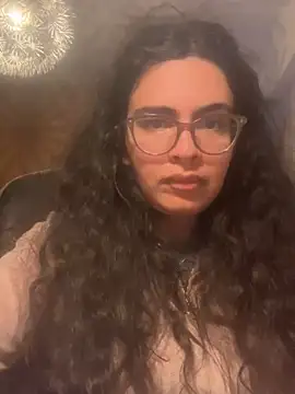 Snapshot of luciamaria01 chatting on October 2025 04:39:02 PM luciamaria01 online show from October 2025 04:39:02 PM
