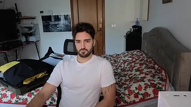 Al3xox02 online show from January 2026 02:52:02 PM