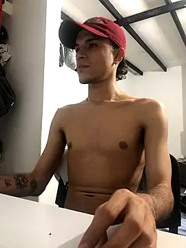 santyrestrepo online show from October 2025 03:36:02 AM