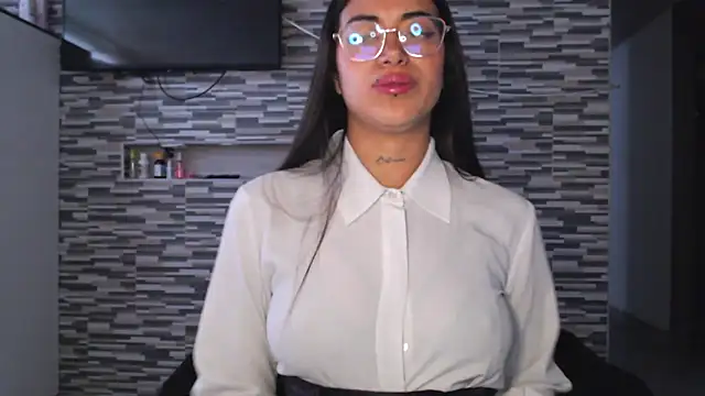 Carla Bennett   online show from November 2025 11:47:01 AM