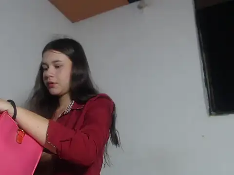 Snapshot of Saraa_loove chatting on October 2025 01:56:02 PM Saraa loove online show from October 2025 01:56:02 PM