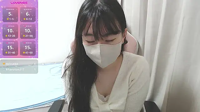 hinako08 online show from October 2025 02:12:02 AM