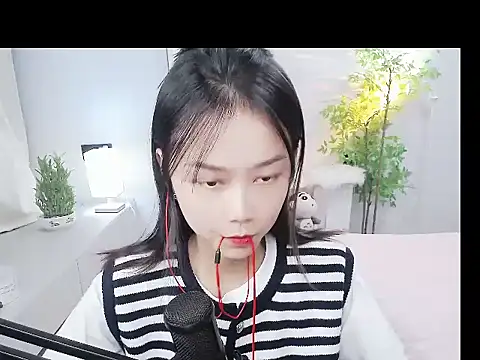 mili0923 online show from October 2025 02:39:02 PM