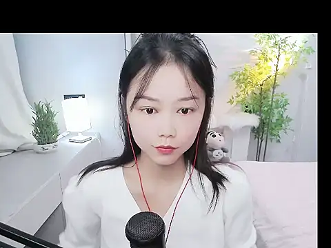 mili0923 online show from October 2025 02:07:01 PM