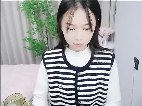 mili0923 online show from October 2025 02:33:01 AM