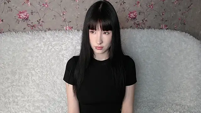 NaemiiBlush online show from May 2026 03:06:01 PM