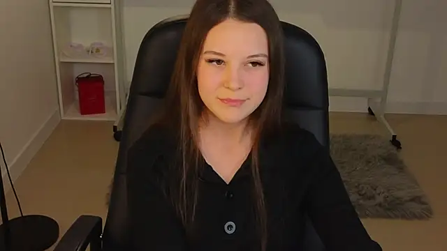 CarolineShaw online show from October 2025 01:42:01 PM