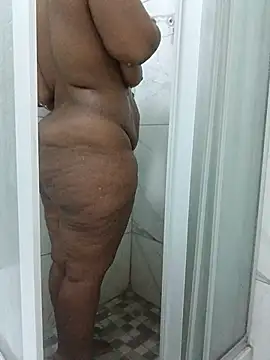 Bigboobsbooty online show from November 2025 02:33:02 AM