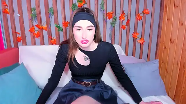 Olivia Grantt online show from November 2025 01:11:01 AM