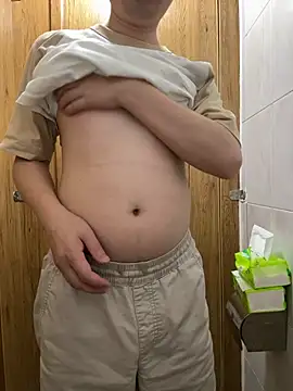 yichengm online show from October 2025 07:39:02 AM