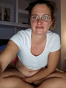 xcrazzycat online show from February 2026 09:24:02 PM