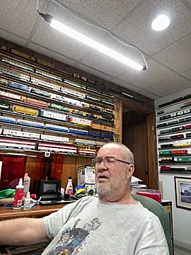 Jcaspen online show from April 2026 01:08:02 PM