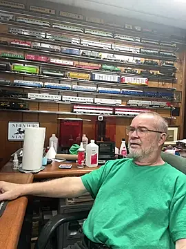 Jcaspen online show from April 2026 01:18:01 PM