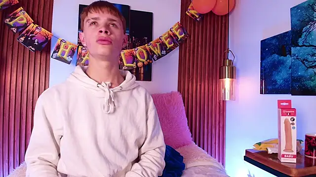 Snapshot of JackFrosst chatting on October 2025 12:23:01 PM JackFrosst online show from October 2025 12:23:01 PM