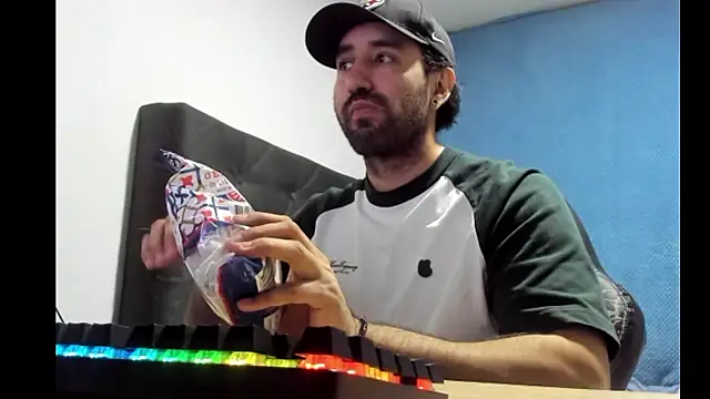 coolfriki online show from February 2026 01:55:02 AM