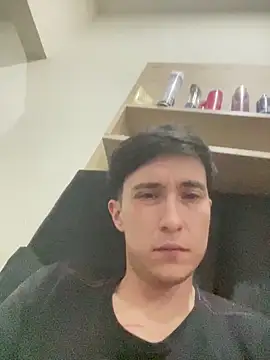 nicollylazulli online show from November 2025 03:59:02 AM