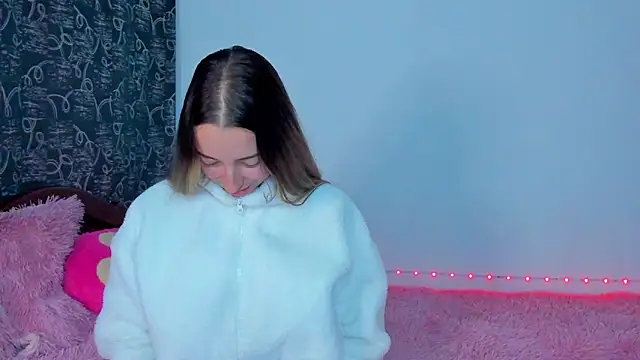 Sophia rouse online show from October 2025 03:14:01 AM