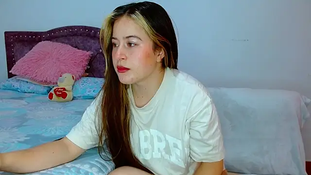 Hanssel tess online show from October 2025 02:51:02 PM