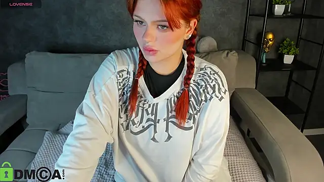 Barbara Mitchel online show from October 2025 01:06:02 AM