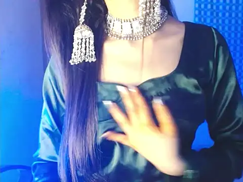 Roiseeee online show from February 2026 07:51:01 AM