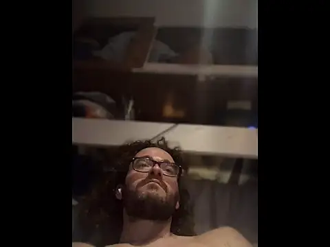 LumpaCoal online show from April 2026 09:28:01 PM