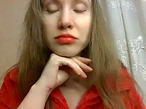 Lynirina online show from March 2026 10:56:02 PM