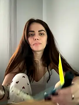 Snapshot of Bella-Flower chatting on October 2025 04:36:01 AM Bella-Flower online show from October 2025 04:36:01 AM