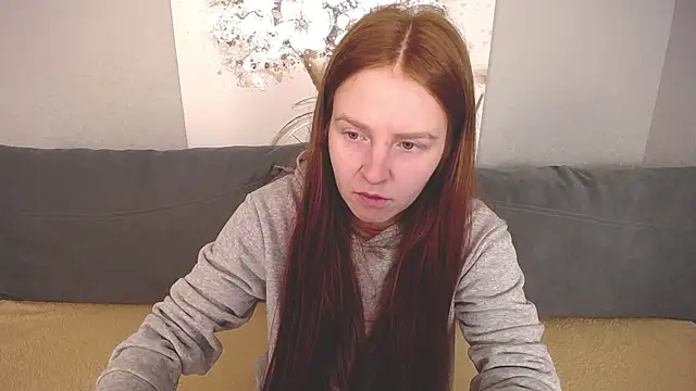 Evarey  online show from October 2025 04:23:02 AM