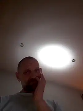 Remello1 online show from February 2026 06:41:02 PM