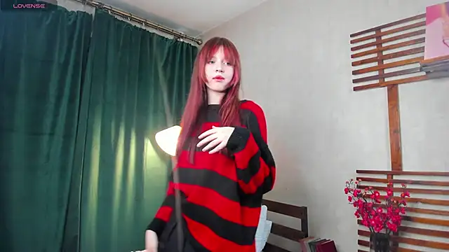  LucyStars  online show from October 2025 01:23:01 PM