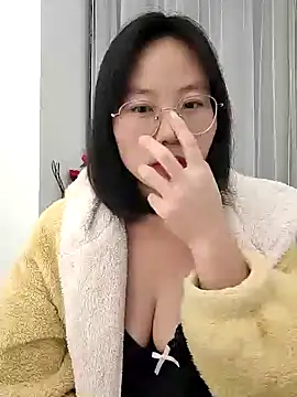 nini10052025 online show from October 2025 01:36:03 PM