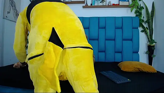 Brian hot online show from January 2026 12:10:01 PM