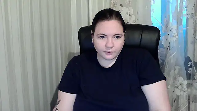 XLisaBlueXs  online show from October 2025 04:32:02 AM