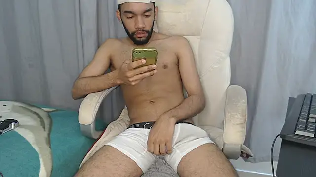 andresnoir  online show from October 2025 02:29:02 PM