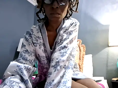 NaughtyCouga online show from April 2026 04:29:01 AM