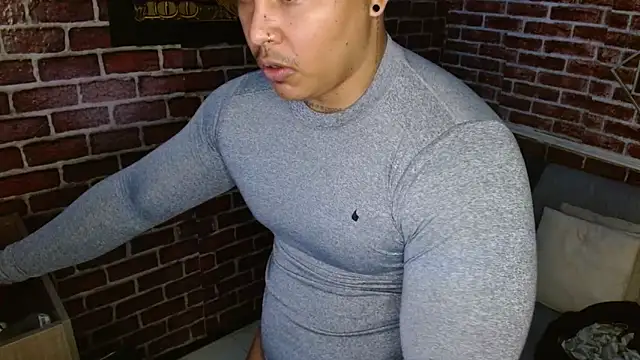 jordan bigcock  online show from February 2026 06:17:02 AM