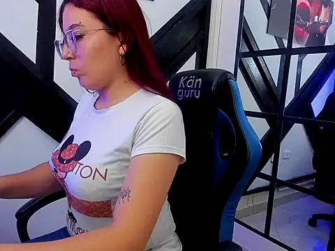 allison mc online show from October 2025 04:00:02 AM