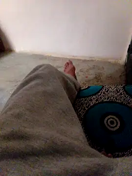 latarak321 online show from October 2025 05:24:02 PM